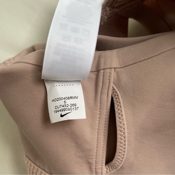 NWT Nike Keyhole Dri-Fit Sports Bra Small - Picture 8 of 10